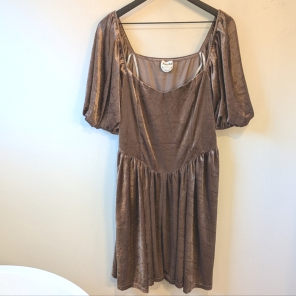 Arula Women's Taupe Velvet Short Sleeve Puff Sleeve Dress Corset Size A